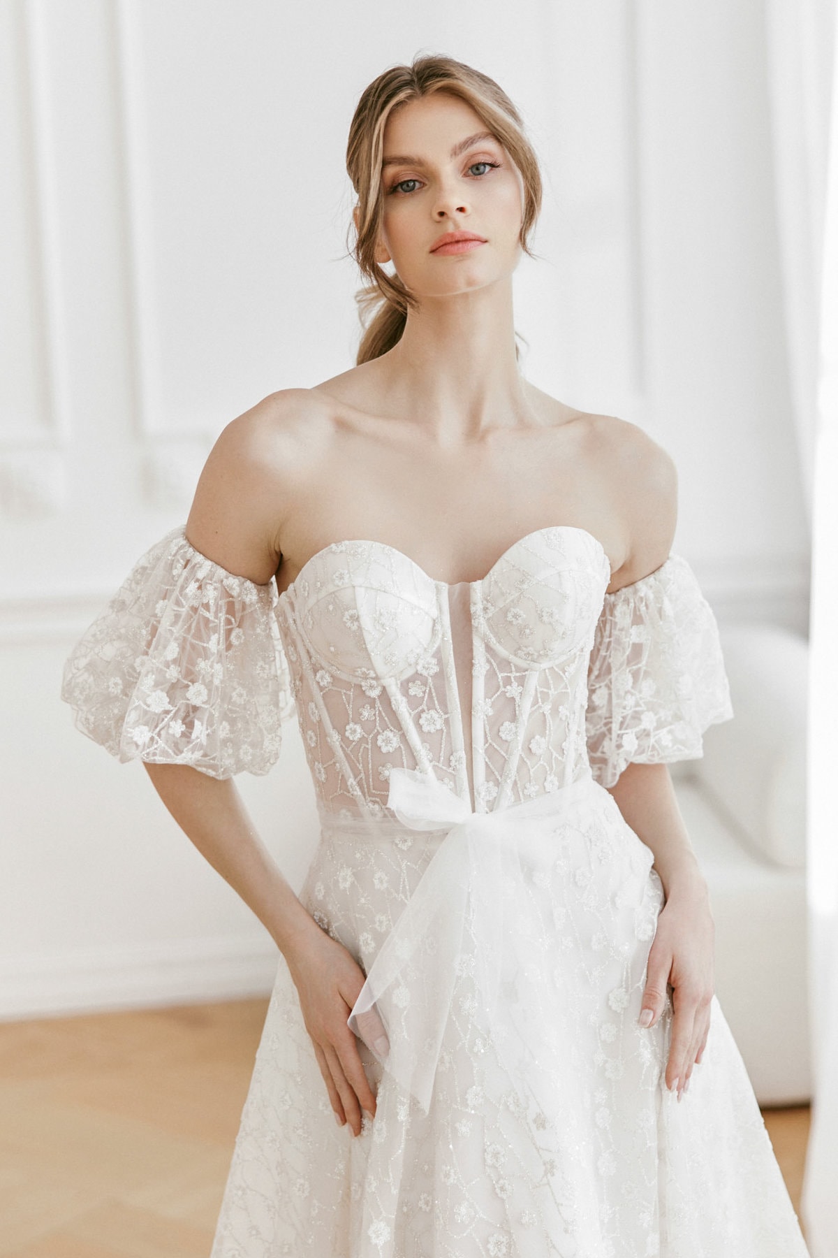 Brautkleid von Mia Lavi